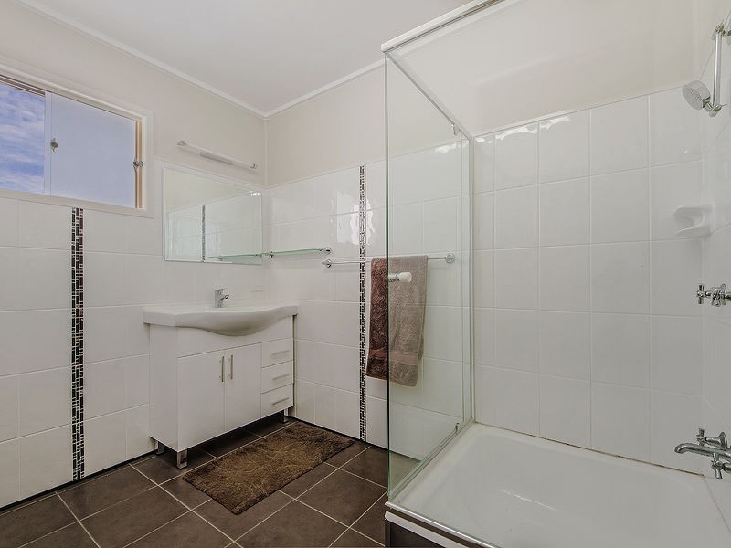 26 Warana Avenue, Steiglitz QLD 4207