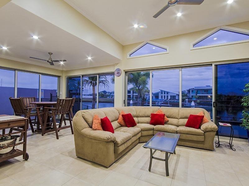 15 Marina Parade, Calypso Bay, Jacobs Well QLD 4208