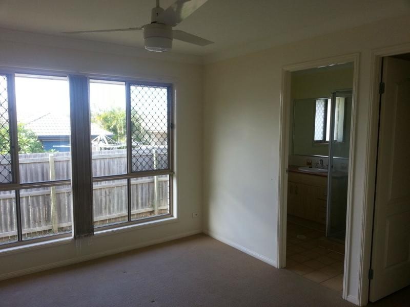 15 Alpha Avenue, Crestmead QLD 4132