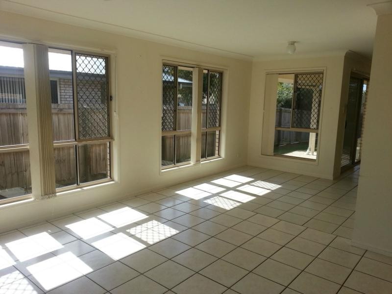 15 Alpha Avenue, Crestmead QLD 4132