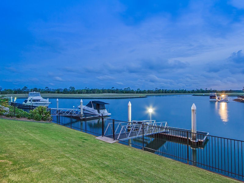 37 Marina Parade, Calypso Bay, Jacobs Well QLD 4208