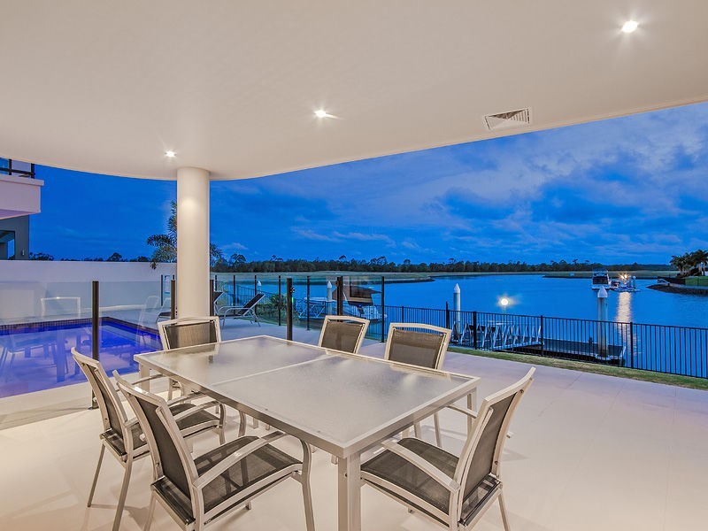 37 Marina Parade, Calypso Bay, Jacobs Well QLD 4208