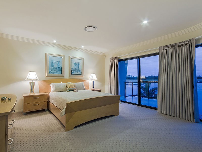 37 Marina Parade, Calypso Bay, Jacobs Well QLD 4208