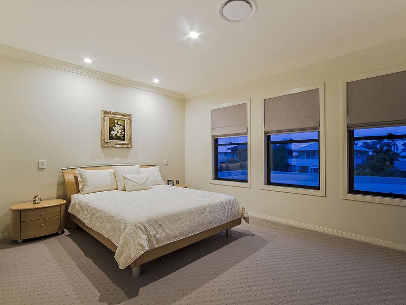 37 Marina Parade, Calypso Bay, Jacobs Well QLD 4208