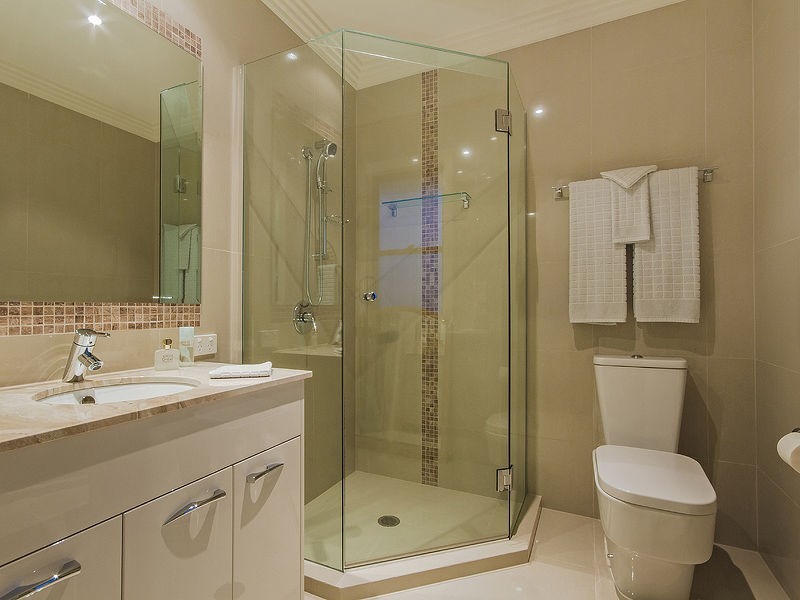 37 Marina Parade, Calypso Bay, Jacobs Well QLD 4208