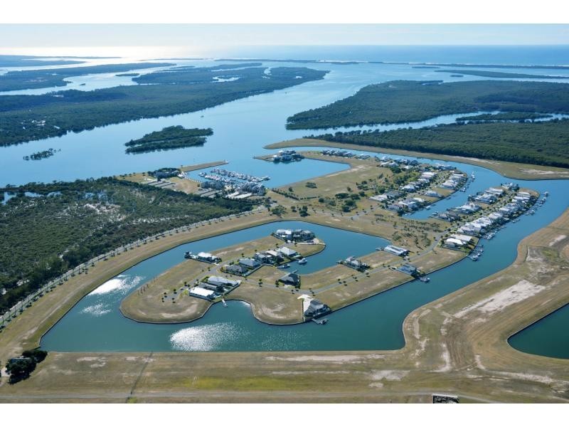 37 Marina Parade, Calypso Bay, Jacobs Well QLD 4208