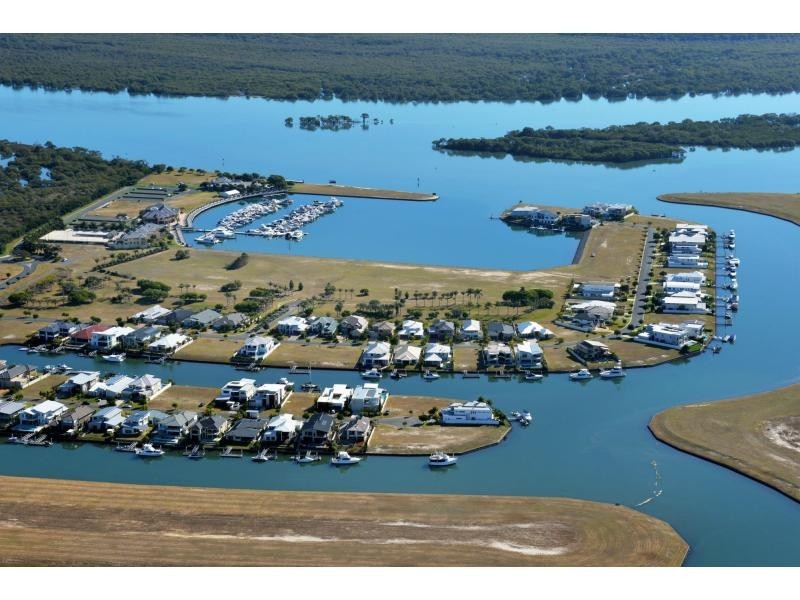 37 Marina Parade, Calypso Bay, Jacobs Well QLD 4208