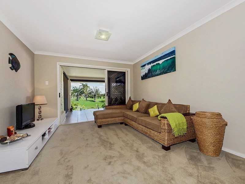 38 Marina Parade, Calypso Bay, Jacobs Well QLD 4208