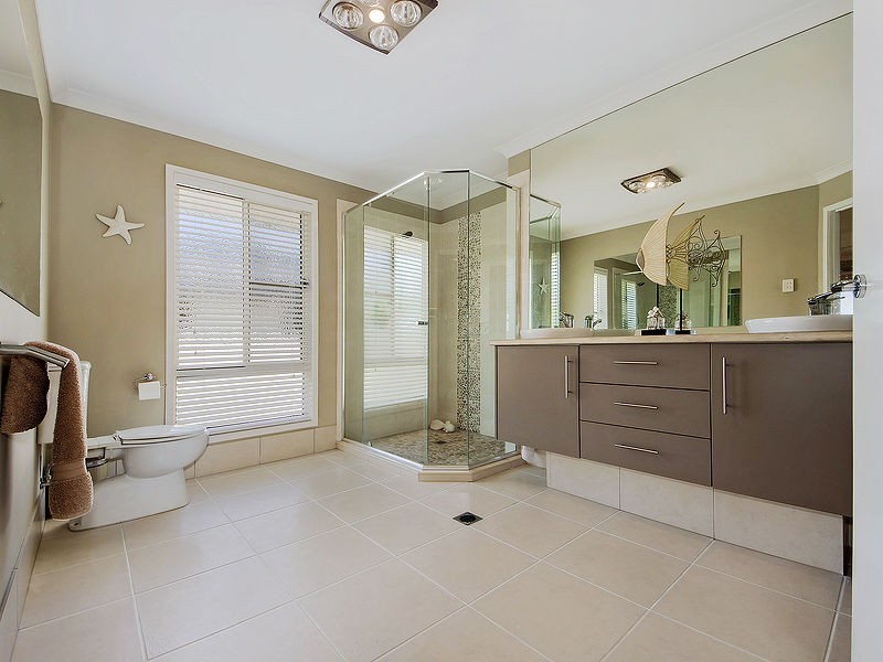 38 Marina Parade, Calypso Bay, Jacobs Well QLD 4208