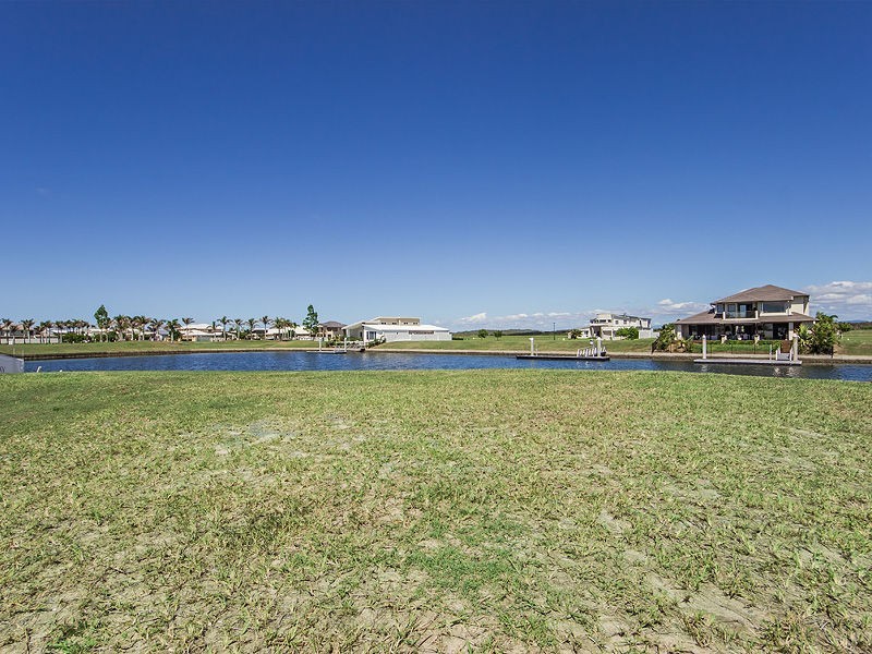 4 Sunset Place, Calypso Bay, Jacobs Well QLD 4208