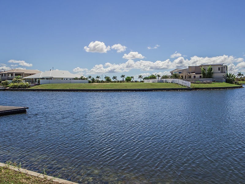 4 Sunset Place, Calypso Bay, Jacobs Well QLD 4208