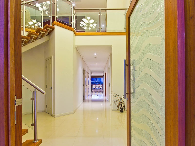 29 Marina Parade, Calypso Bay, Jacobs Well QLD 4208