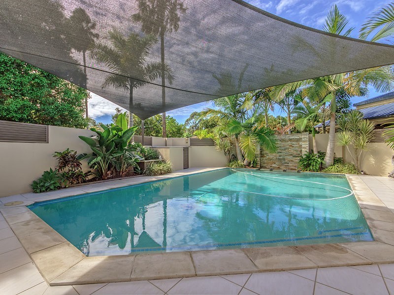 6 Greenfinch Court, Jacobs Well QLD 4208