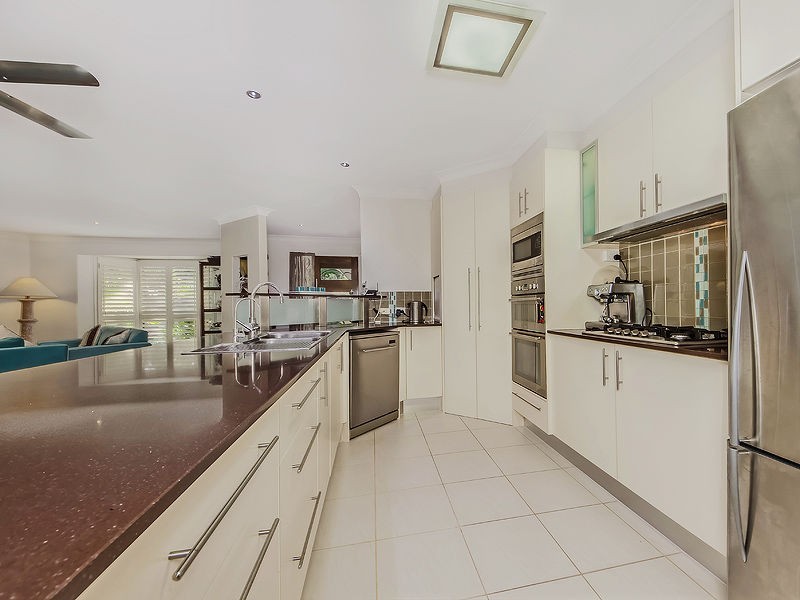 6 Greenfinch Court, Jacobs Well QLD 4208