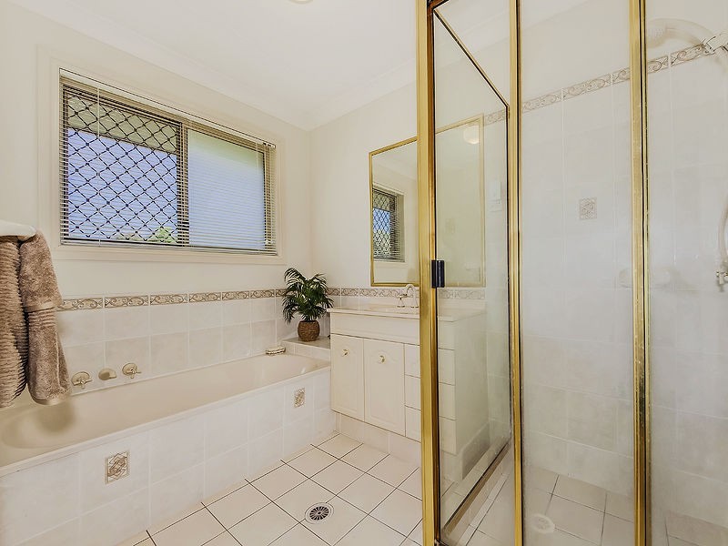 22 Helmore Road, Jacobs Well QLD 4208