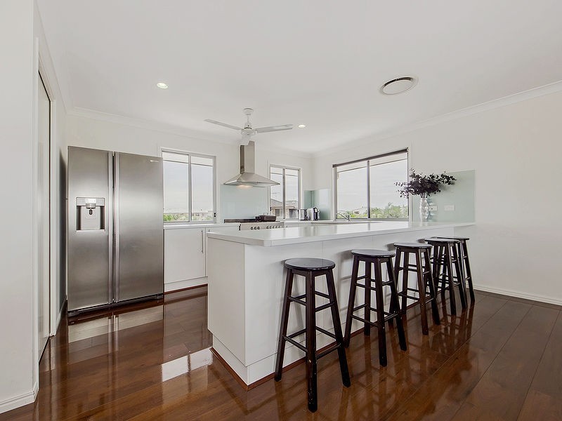 8 Nassau Place, Jacobs Well QLD 4208