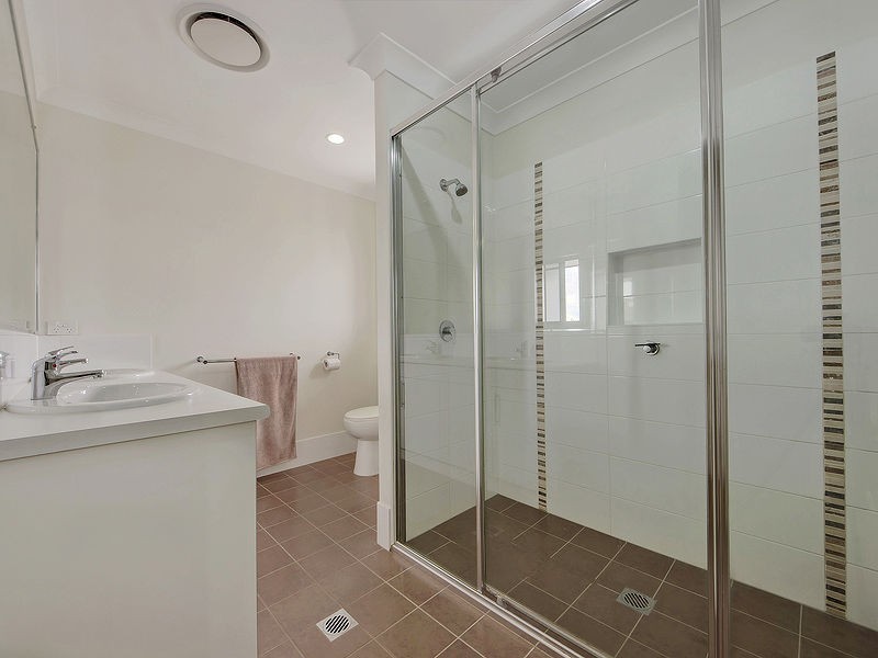 8 Nassau Place, Jacobs Well QLD 4208