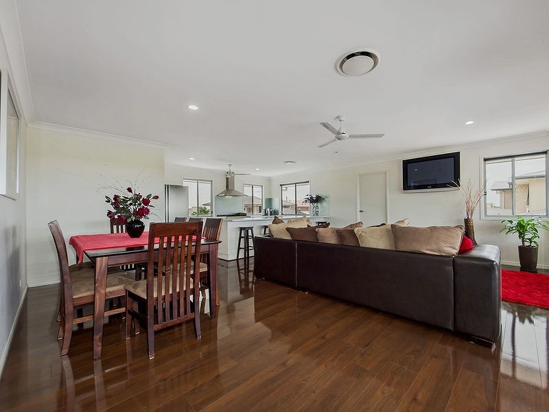 8 Nassau Place, Jacobs Well QLD 4208