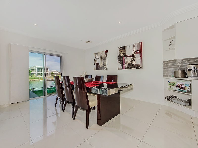 11 Marina Parade, Calypso Bay, Jacobs Well QLD 4208