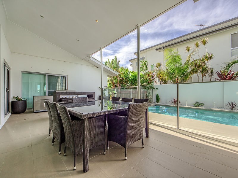 11 Marina Parade, Calypso Bay, Jacobs Well QLD 4208