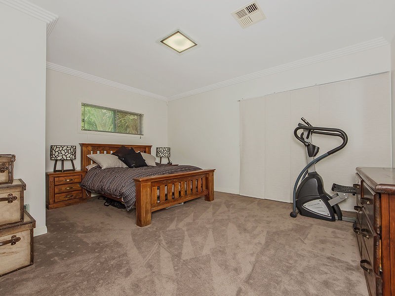 11 Marina Parade, Calypso Bay, Jacobs Well QLD 4208