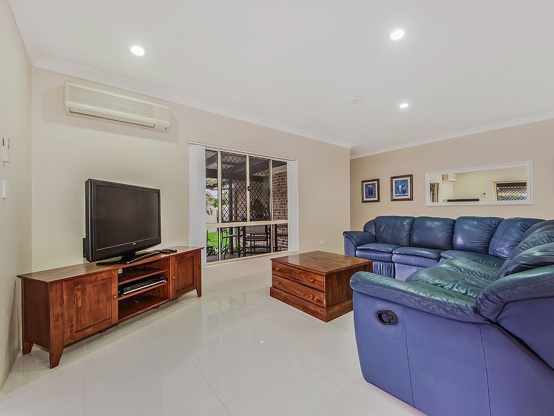 14 Bangalow Drive, Steiglitz QLD 4207