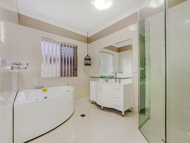 14 Bangalow Drive, Steiglitz QLD 4207