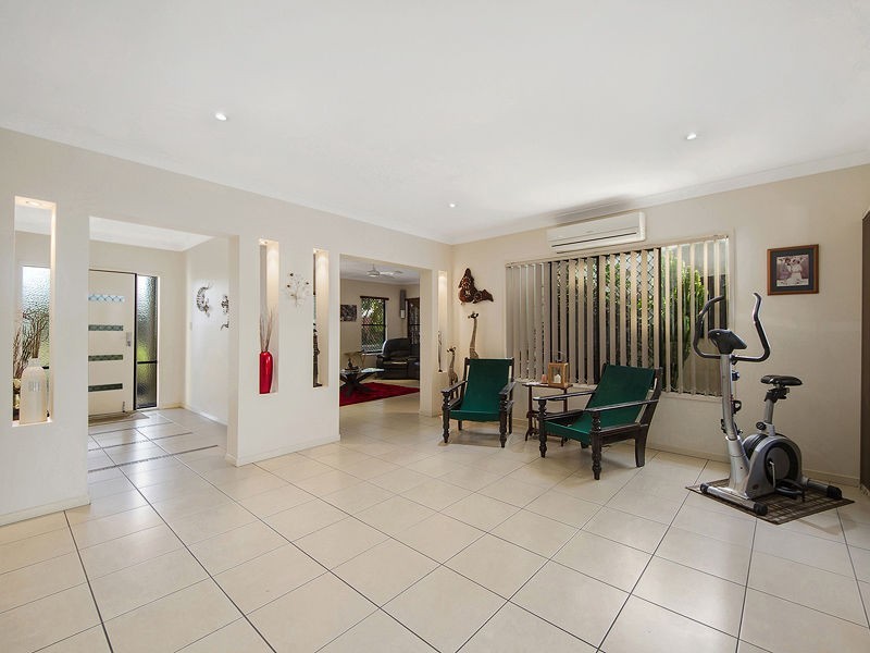 11 Garagul Street, Jacobs Well QLD 4208