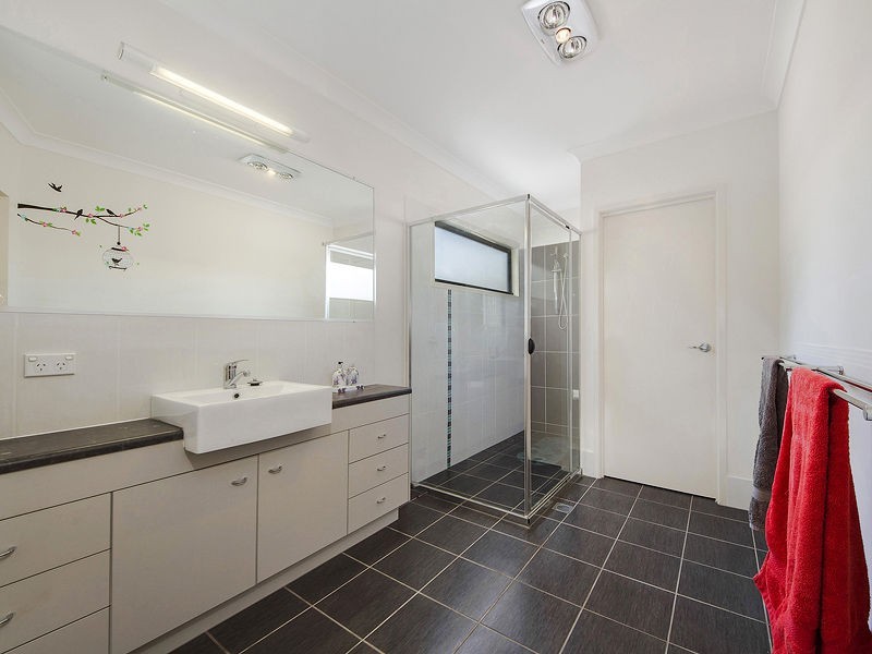 11 Garagul Street, Jacobs Well QLD 4208