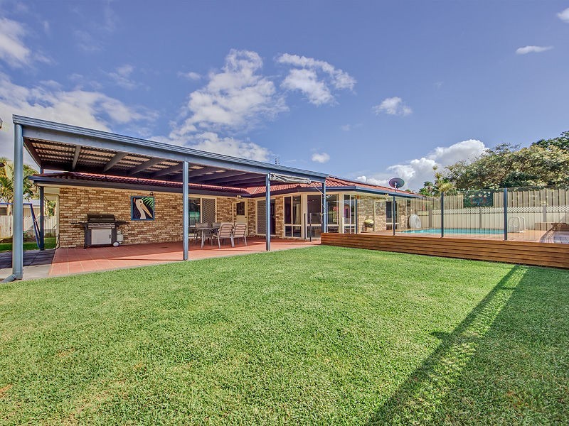 2 Woodswallow Street, Jacobs Well QLD 4208