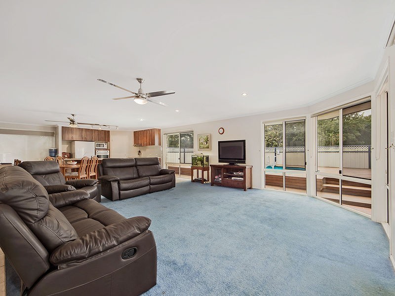 2 Woodswallow Street, Jacobs Well QLD 4208