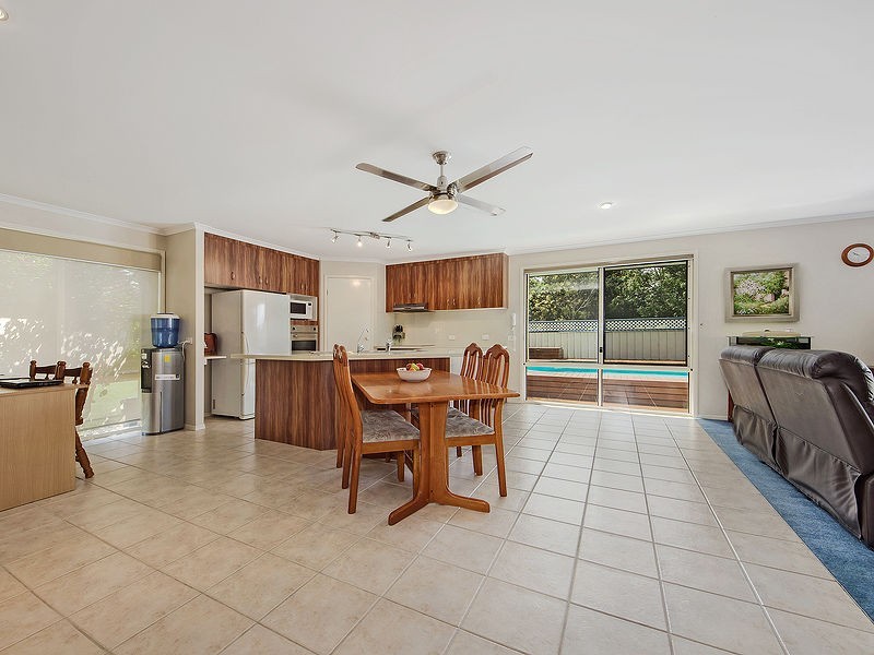 2 Woodswallow Street, Jacobs Well QLD 4208