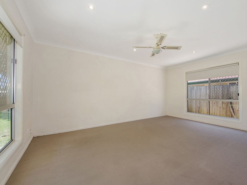 23 Pine Street, Jacobs Well QLD 4208