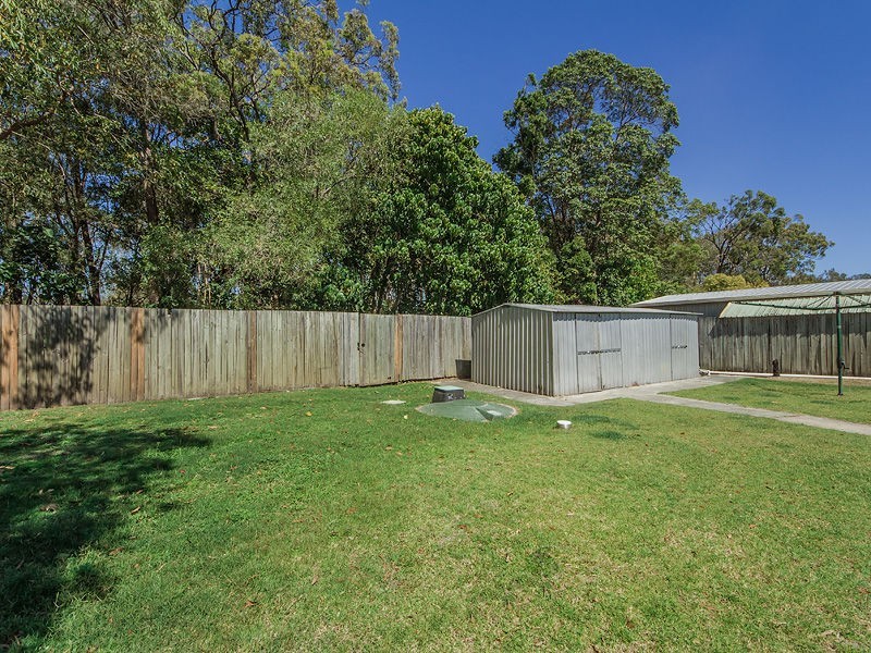 23 Pine Street, Jacobs Well QLD 4208