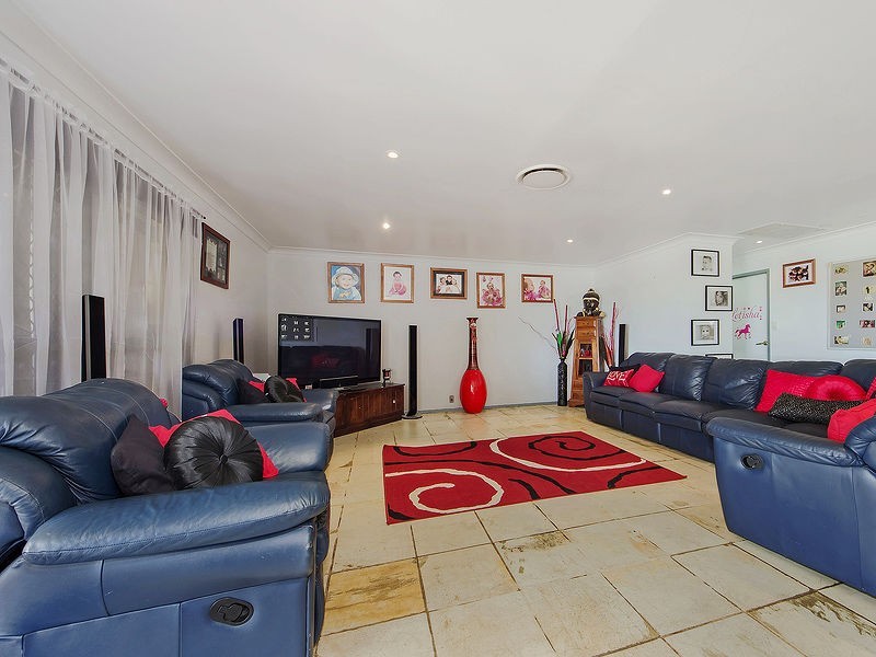 217 Ageston Road, Alberton QLD 4207