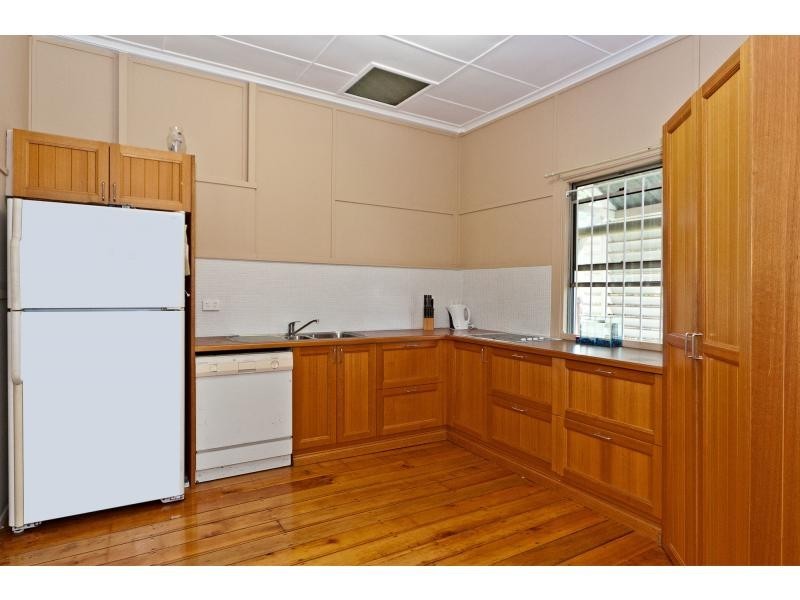 16A Dudleigh Street, Booval QLD 4304