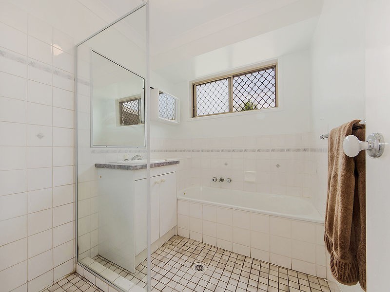 19 Royal Palm Drive, Steiglitz QLD 4207