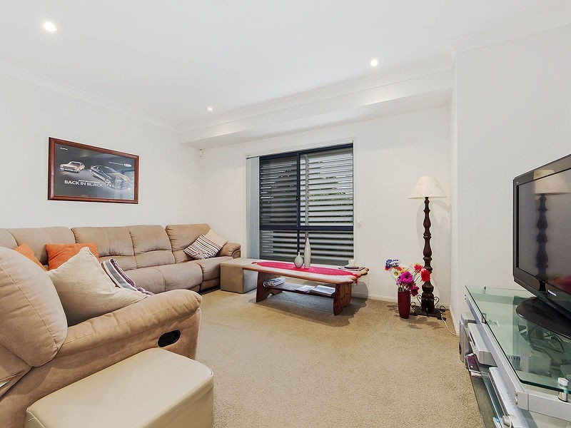 16 MARINA Parade, Calypso Bay, Jacobs Well QLD 4208