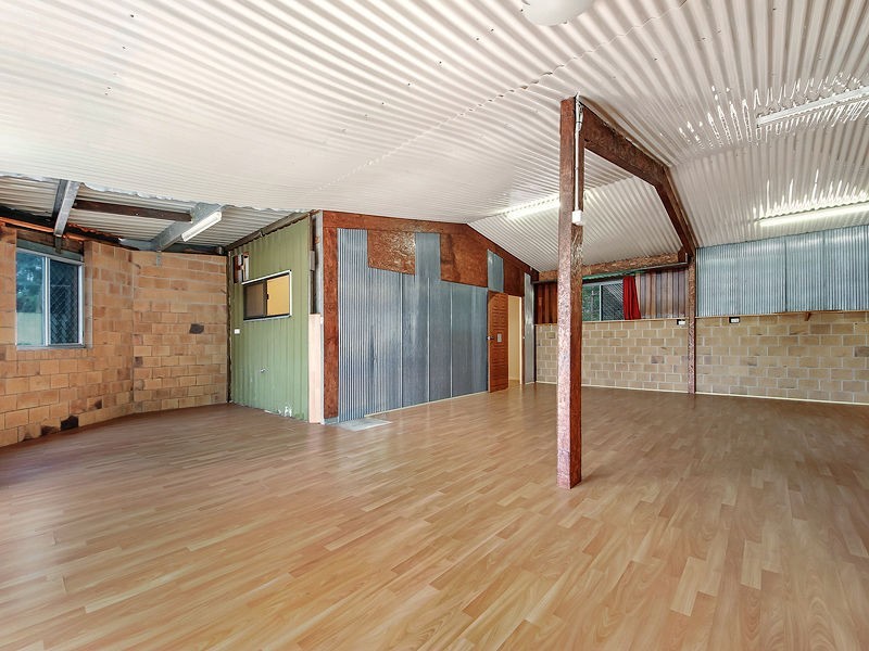 17 Pine Street, Jacobs Well QLD 4208