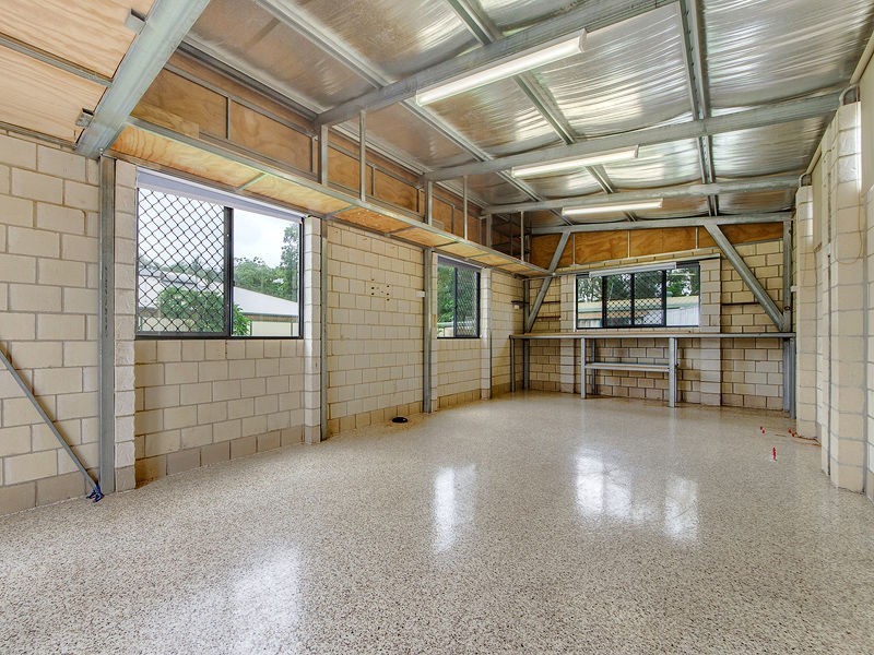 17 Pine Street, Jacobs Well QLD 4208