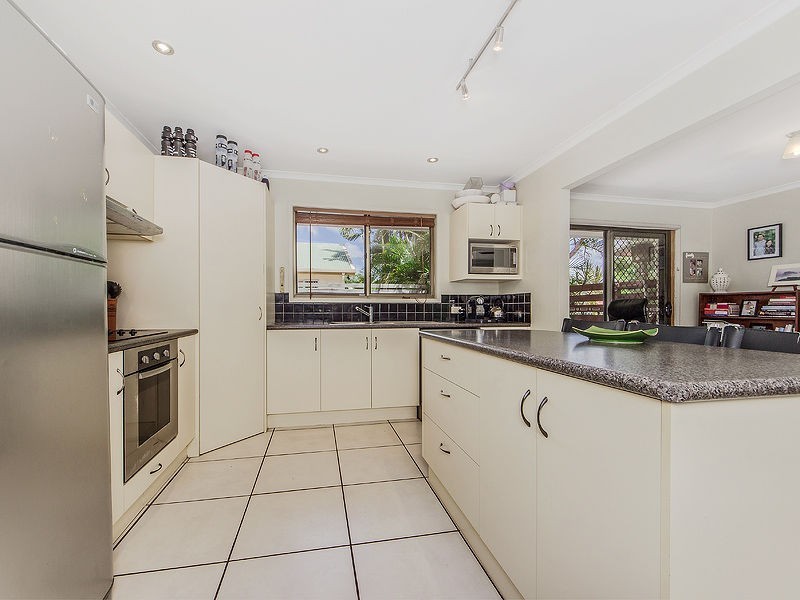 30 Kumgum Street, Jacobs Well QLD 4208