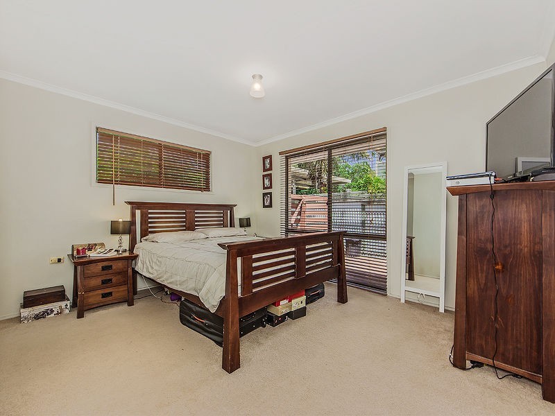 30 Kumgum Street, Jacobs Well QLD 4208