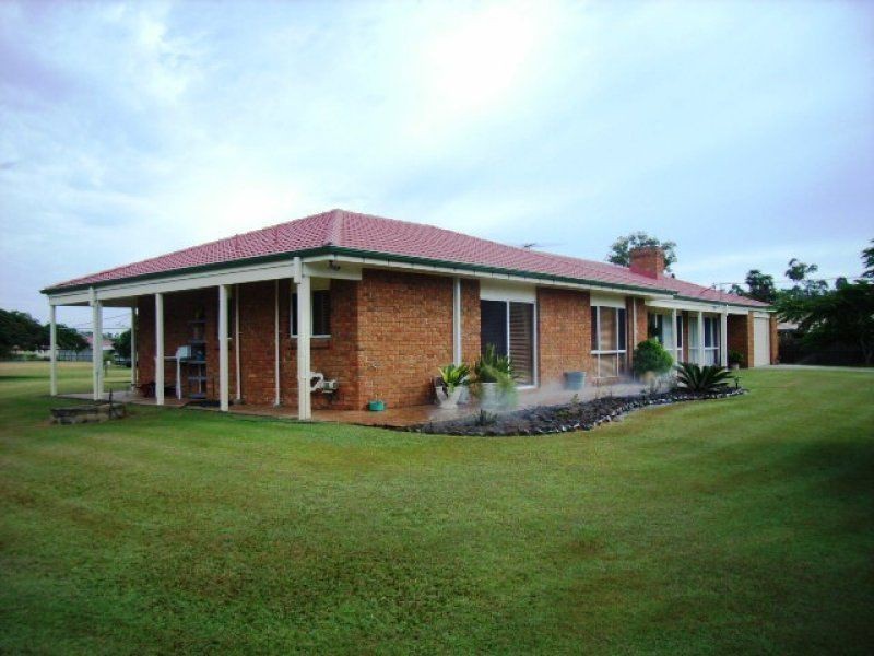 34 Pelican Parade, JACOBS WELL, Jacobs Well QLD 4208