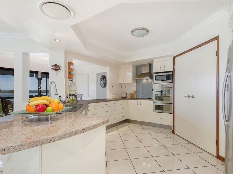 39 ESPLANADE, Jacobs Well QLD 4208