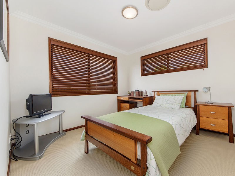 39 ESPLANADE, Jacobs Well QLD 4208