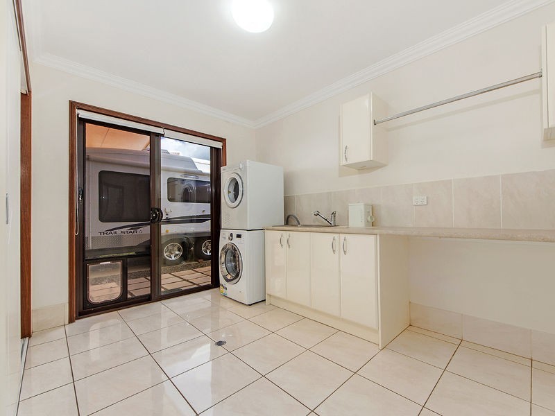 39 ESPLANADE, Jacobs Well QLD 4208