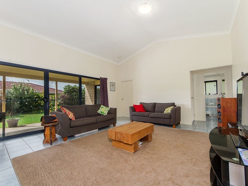 12 WOODSWALLOW Street, Jacobs Well QLD 4208