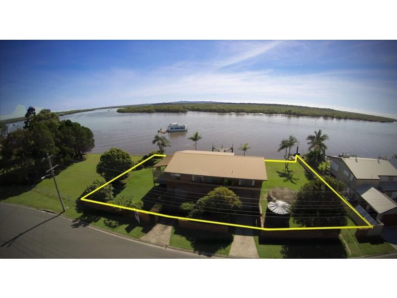 10 ESPLANADE, Jacobs Well QLD 4208