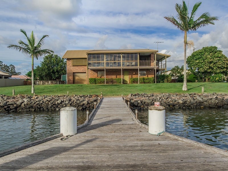 10 ESPLANADE, Jacobs Well QLD 4208