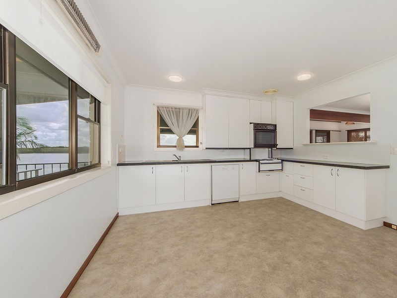 10 ESPLANADE, Jacobs Well QLD 4208
